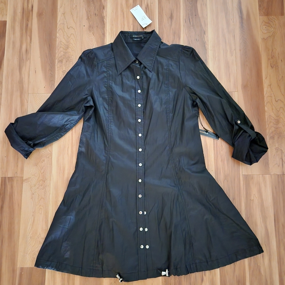 NWT BCBGMAXAZRIA DRESS, COAT  SIZE M. Black. Snap closure. Bubble hem.